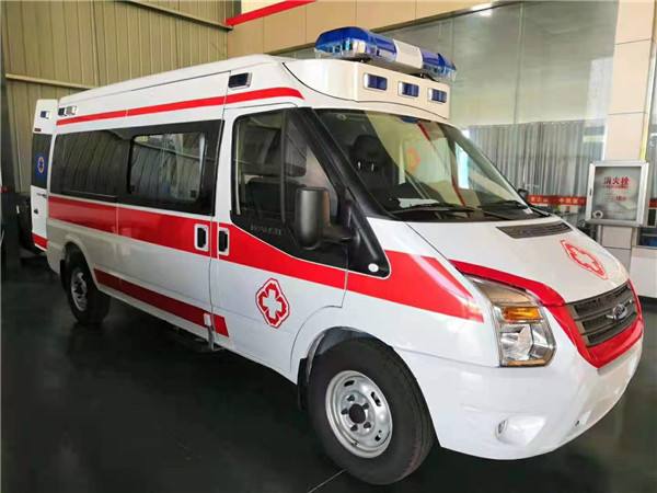 永福县福特V362救护车